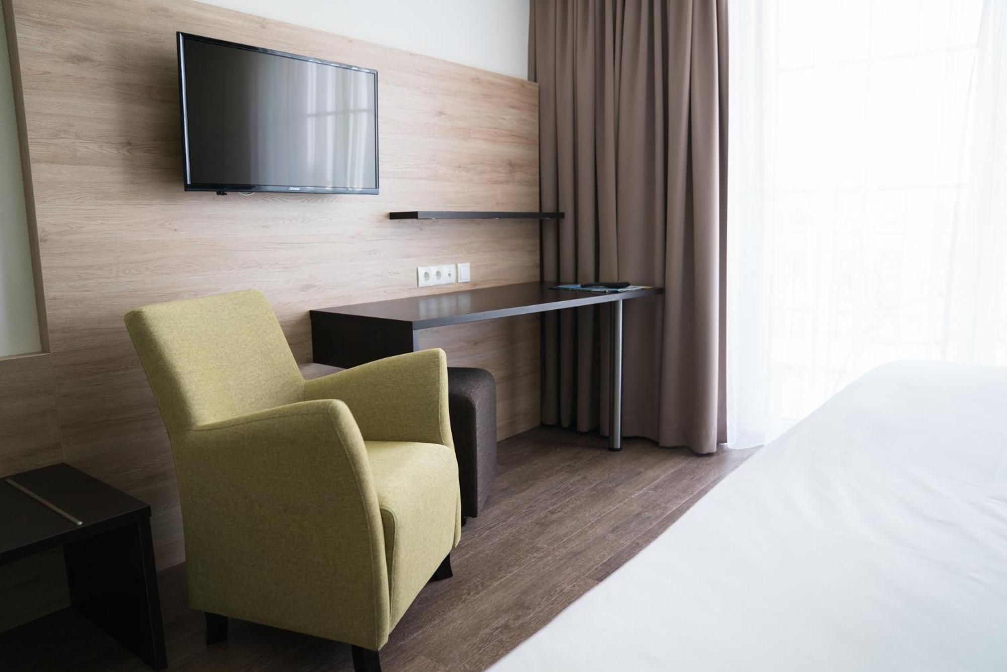 Taste Style Hotel Baeren เอาก์เกน ภายนอก รูปภาพ