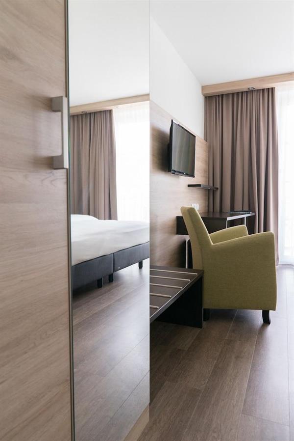 Taste Style Hotel Baeren เอาก์เกน ภายนอก รูปภาพ