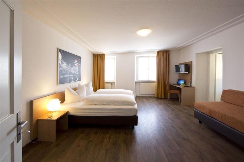 Taste Style Hotel Baeren เอาก์เกน ภายนอก รูปภาพ